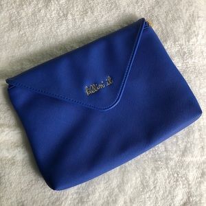 Studio DIY blue clutch “Killing it”